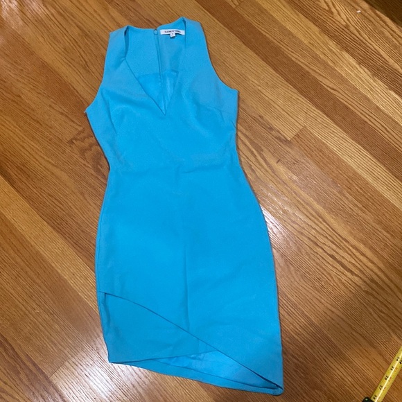 New Elizabeth and James Rosa Asymmetrical blue dress - Picture 3 of 10
